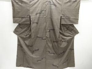 未使用品　雲に花模様織出し本場泥大島紬着物（7マルキ）